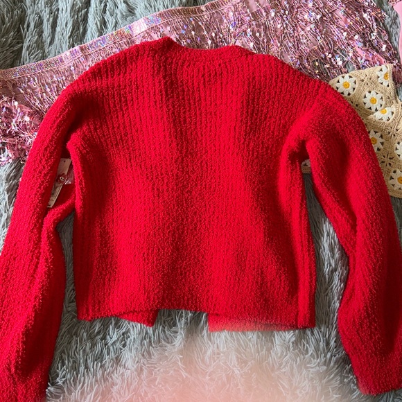 adorable cozy red top ! ๐ซง๐ - Picture 5 of 5